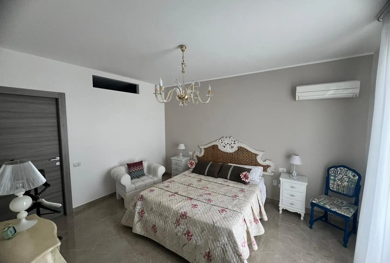 Villa Giobea Favara 0*,